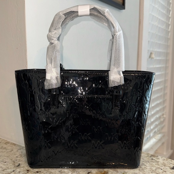 Michael Kors Jet Set XS Black Patent Logo Debossed Convertible Tote BEAUTIFUL - Picture 4 of 10